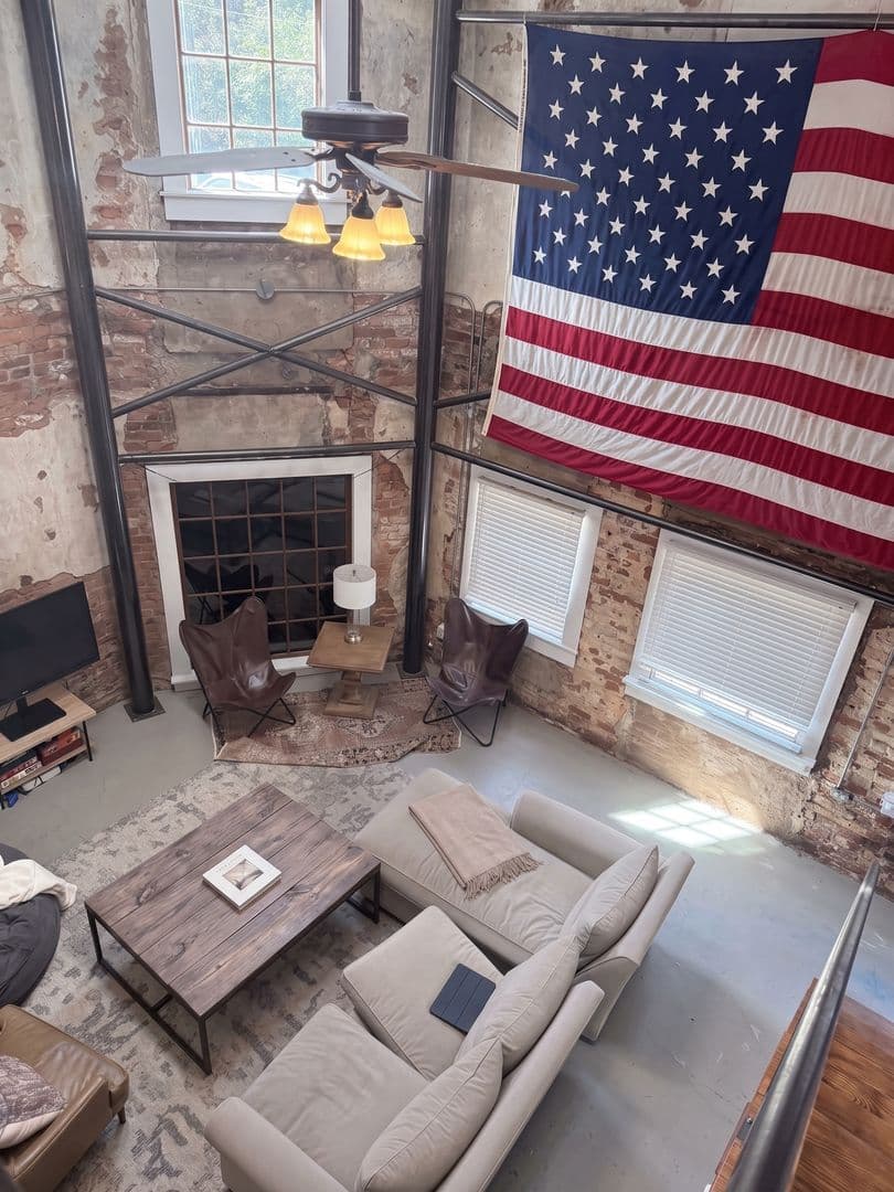 Athens House: 340 Barber St.