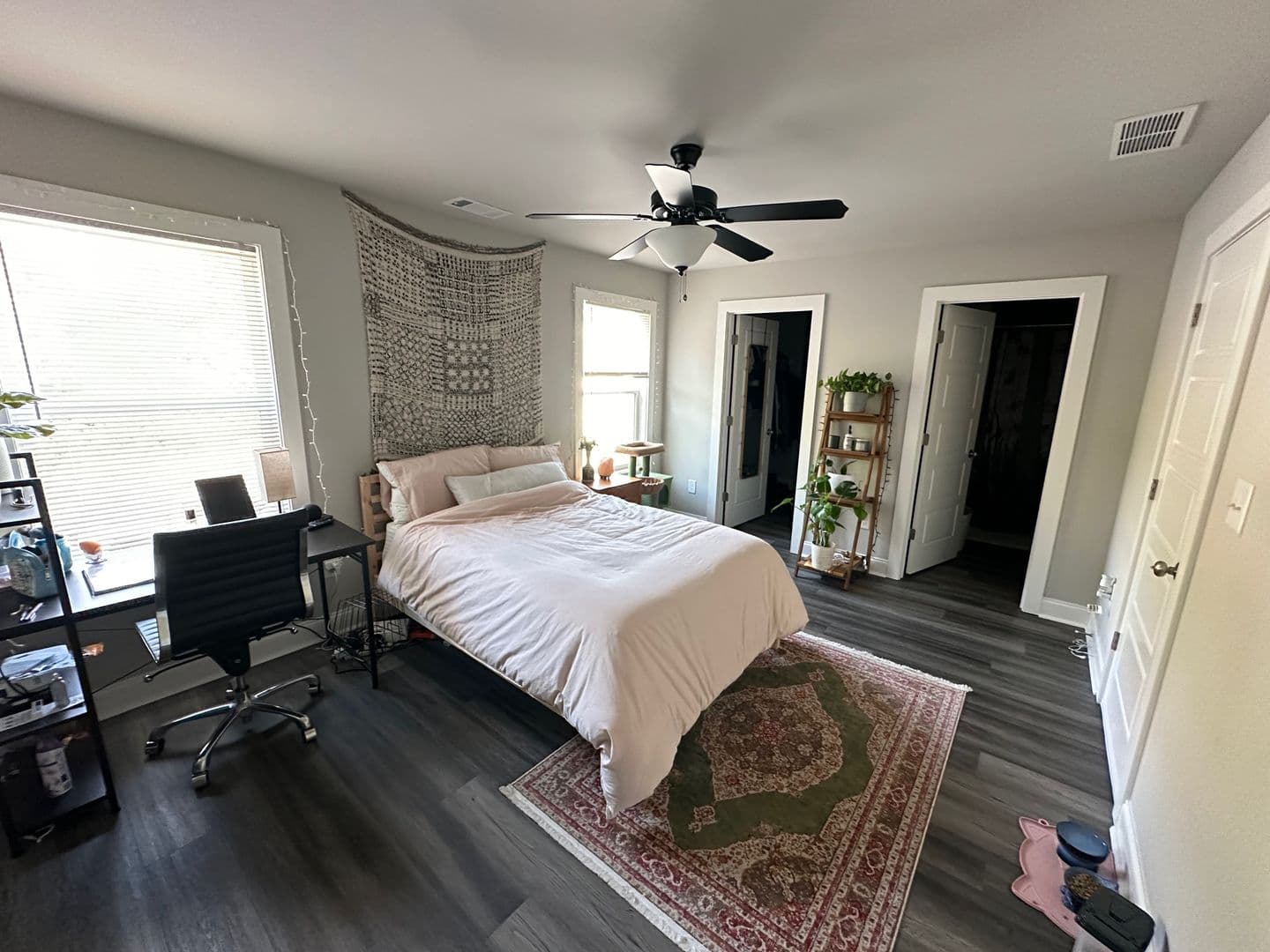 Athens House: 962 MLK Parkway