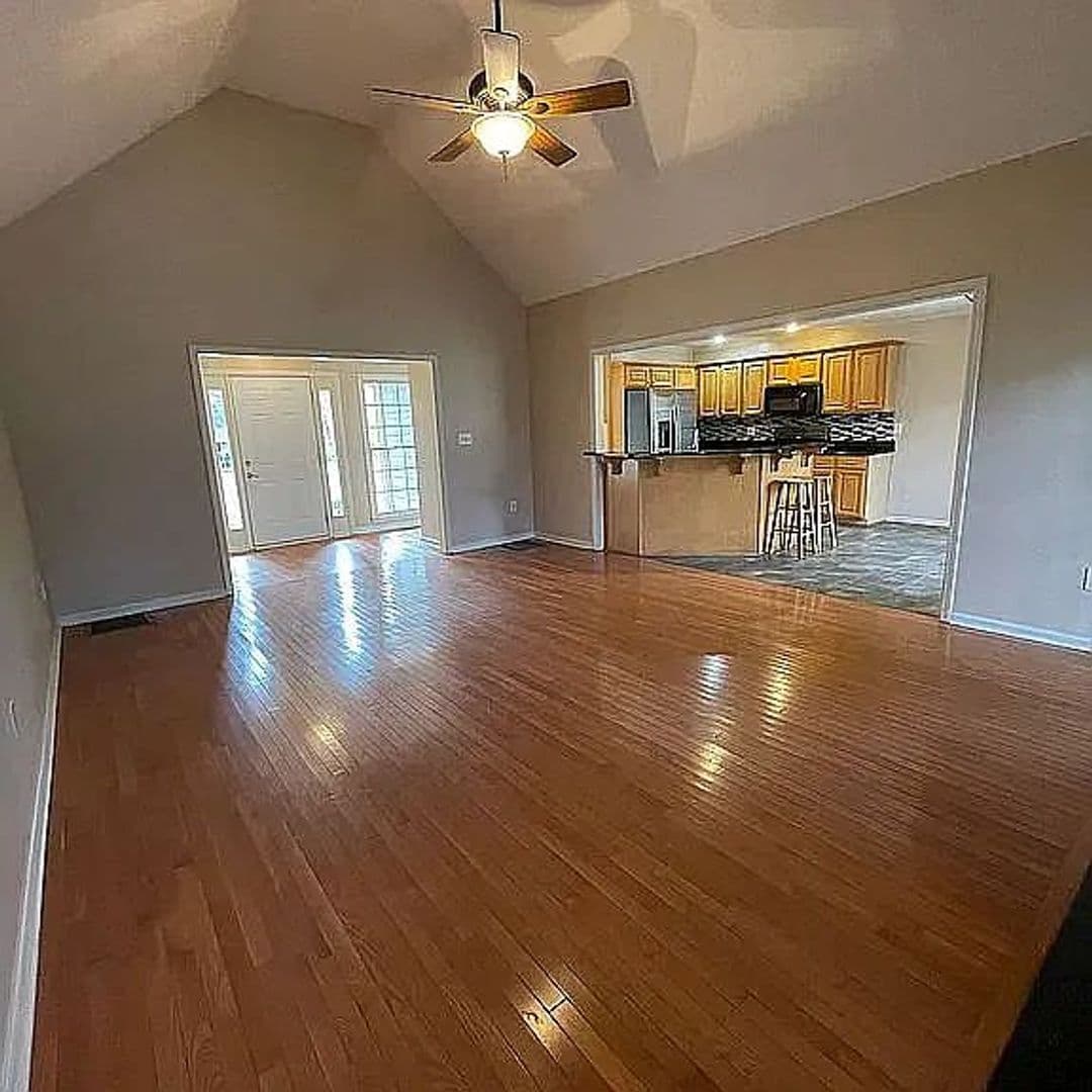 Athens House: 135 Cedar Springs Dr.
