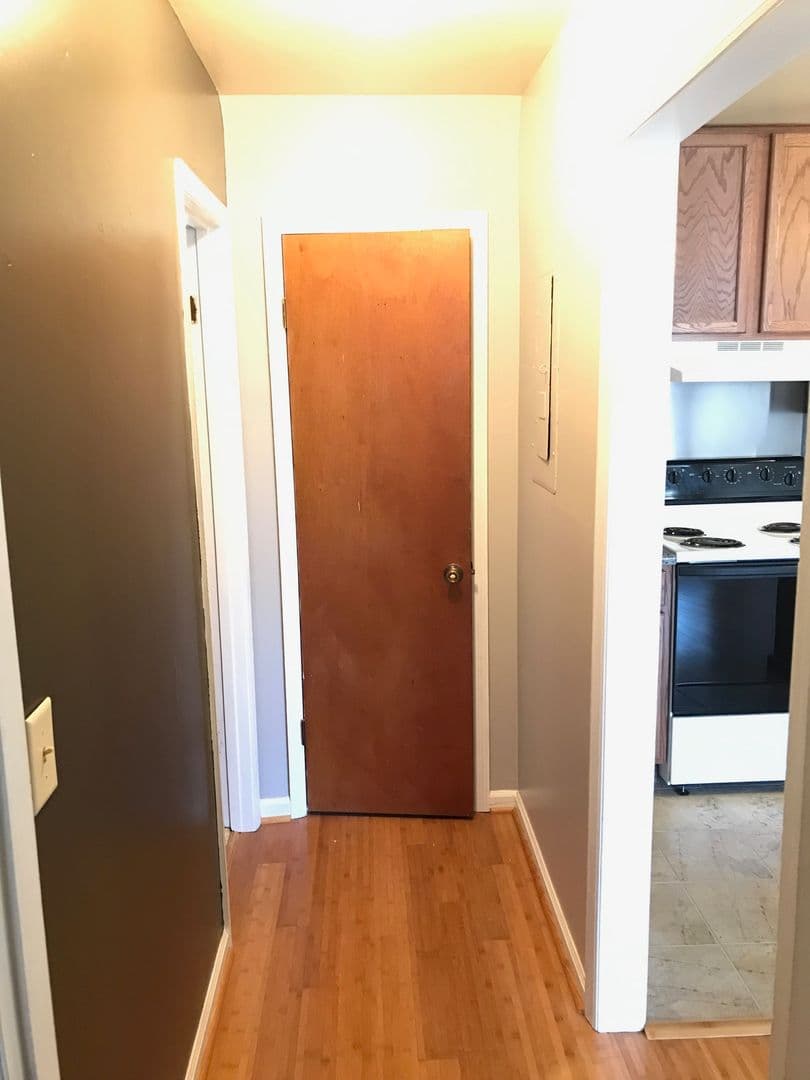 Athens Apartment: 1020 W. Hancock Ave