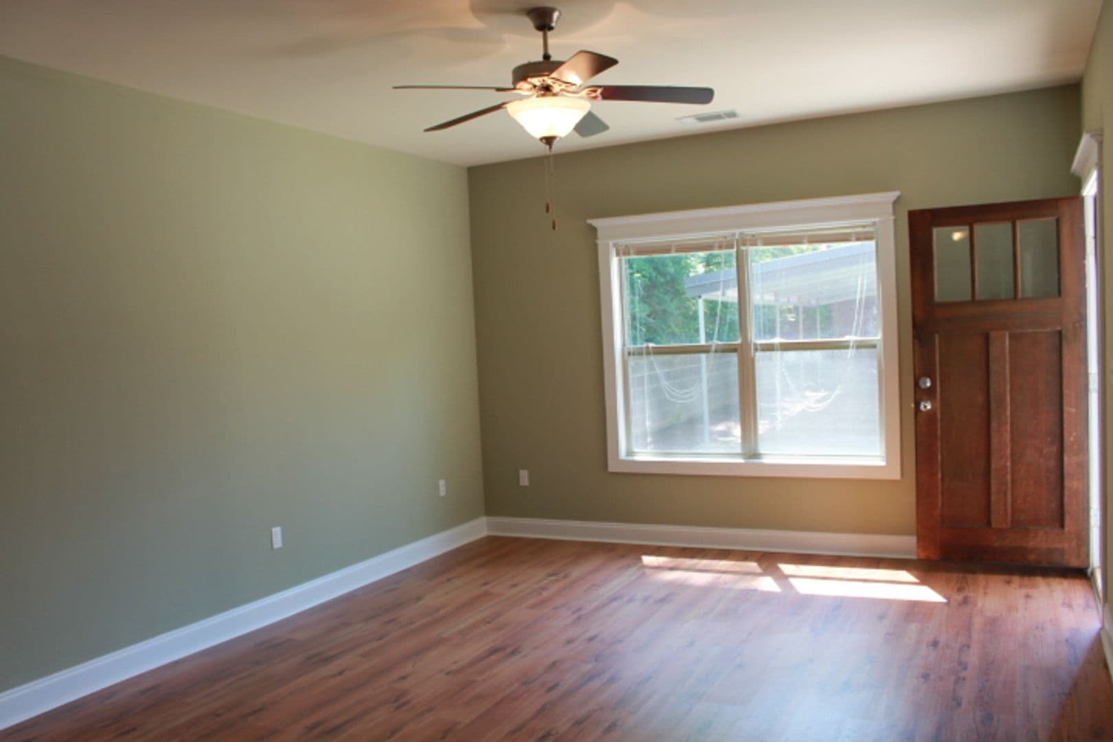 Athens House: 151 Ruth Street