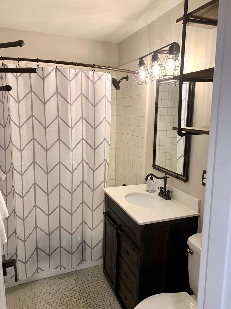 Athens Apartment: 176 Georgia Ave.