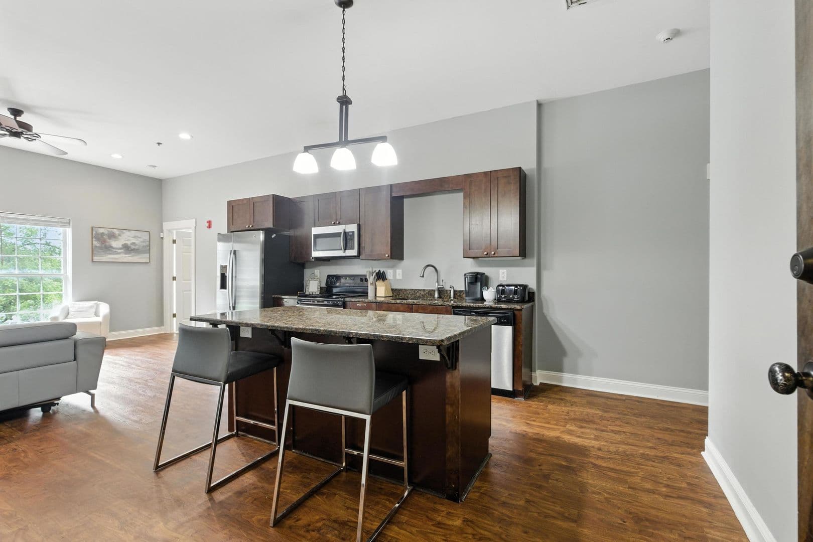 Athens Apartment: 492 N. Thomas St