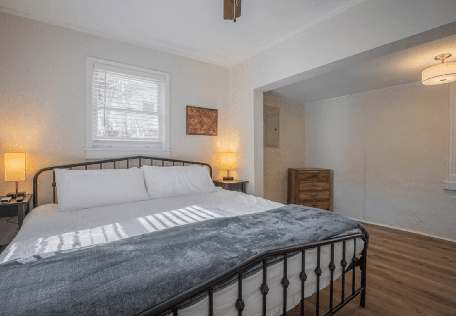 Athens House: 838 Bobbin Mill