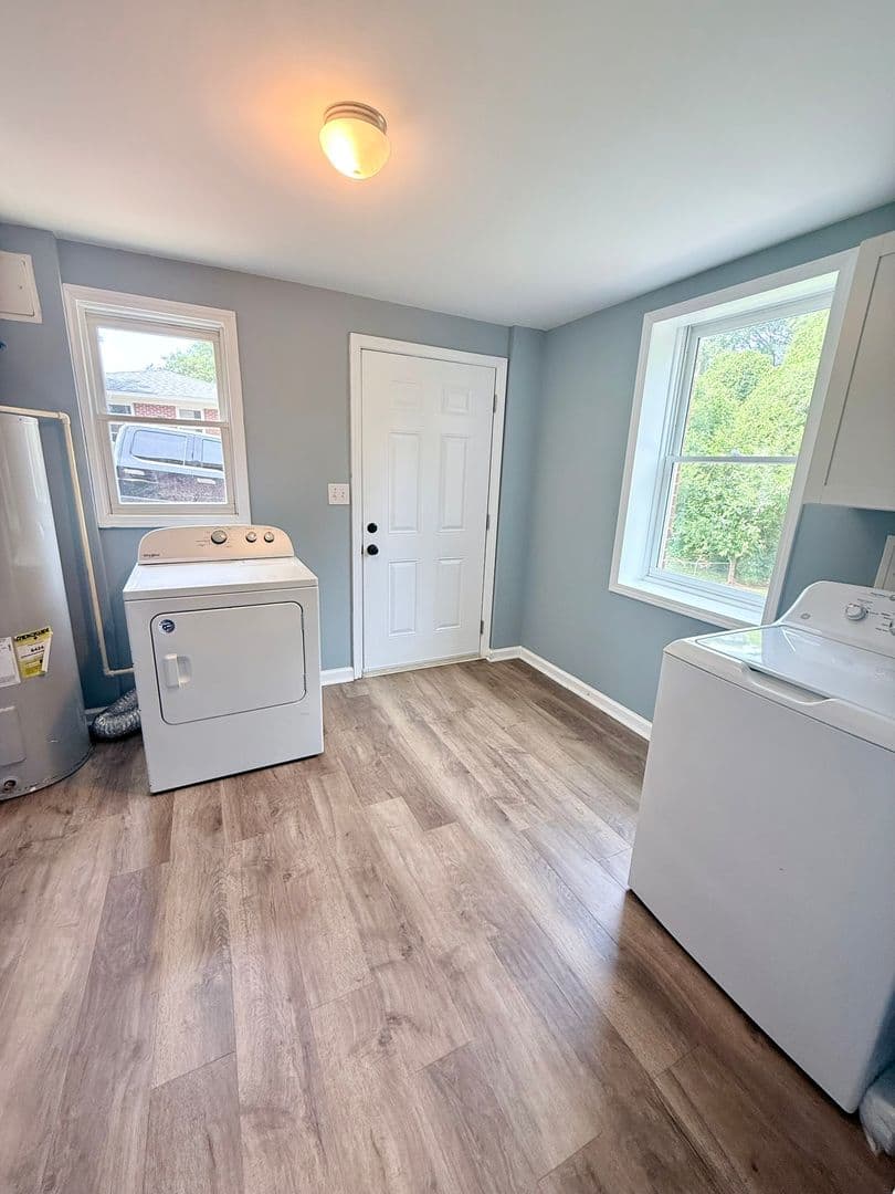 Athens Apartment: 165 Conrad Dr.