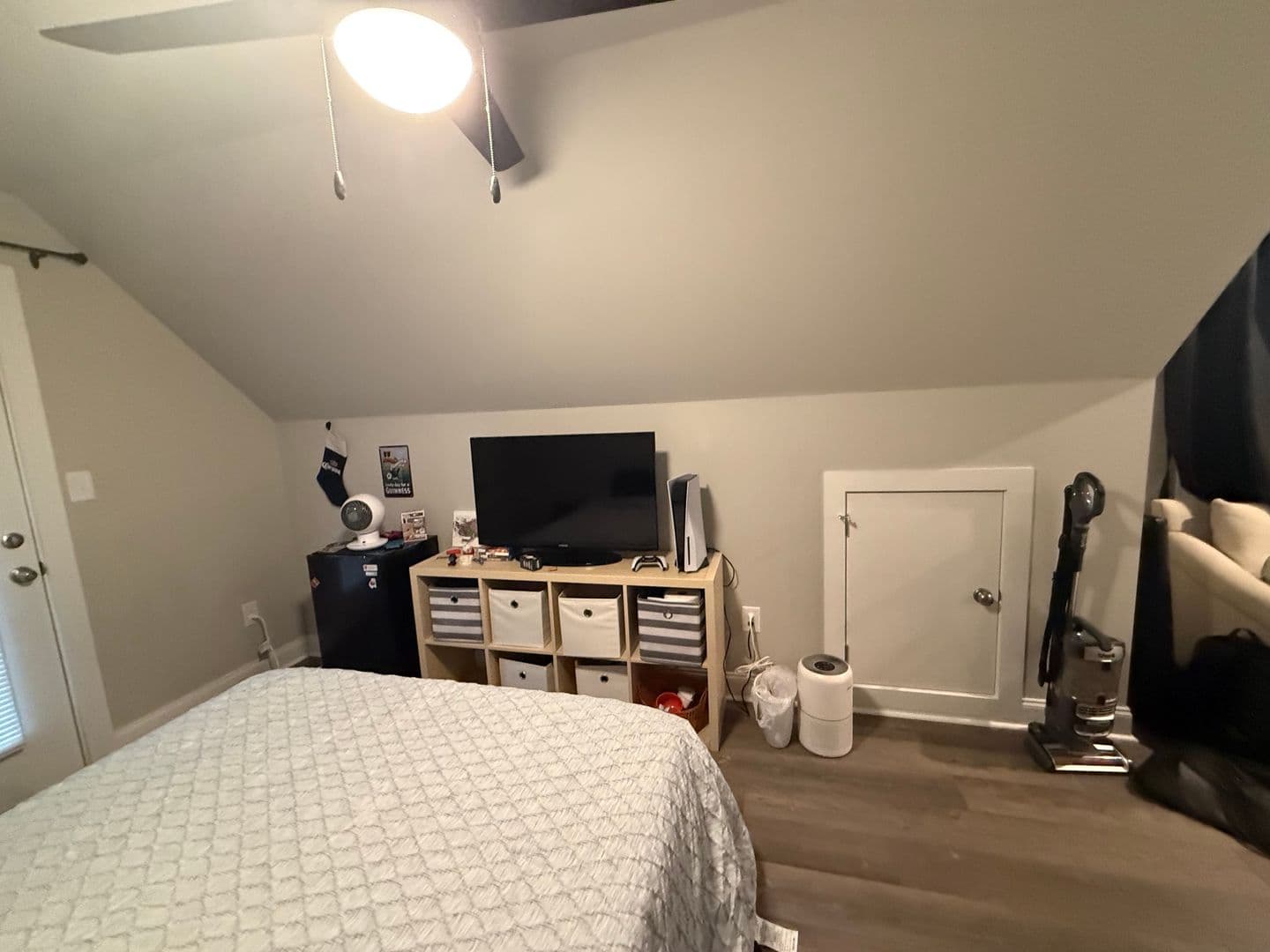 Athens House: 986 MLK Parkway