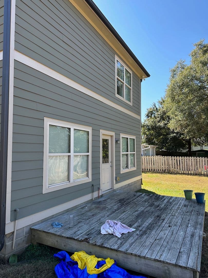 Athens House: 305 Conrad Drive