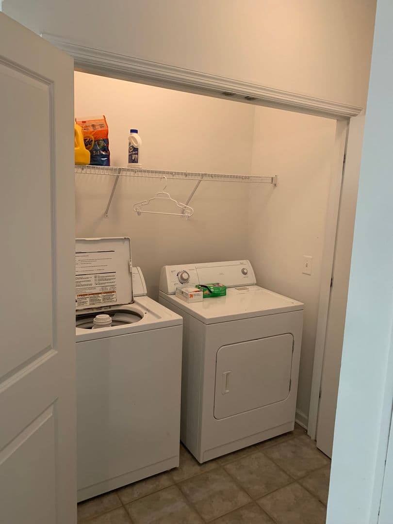 Athens Apartment: 2375 South Lumpkin Street