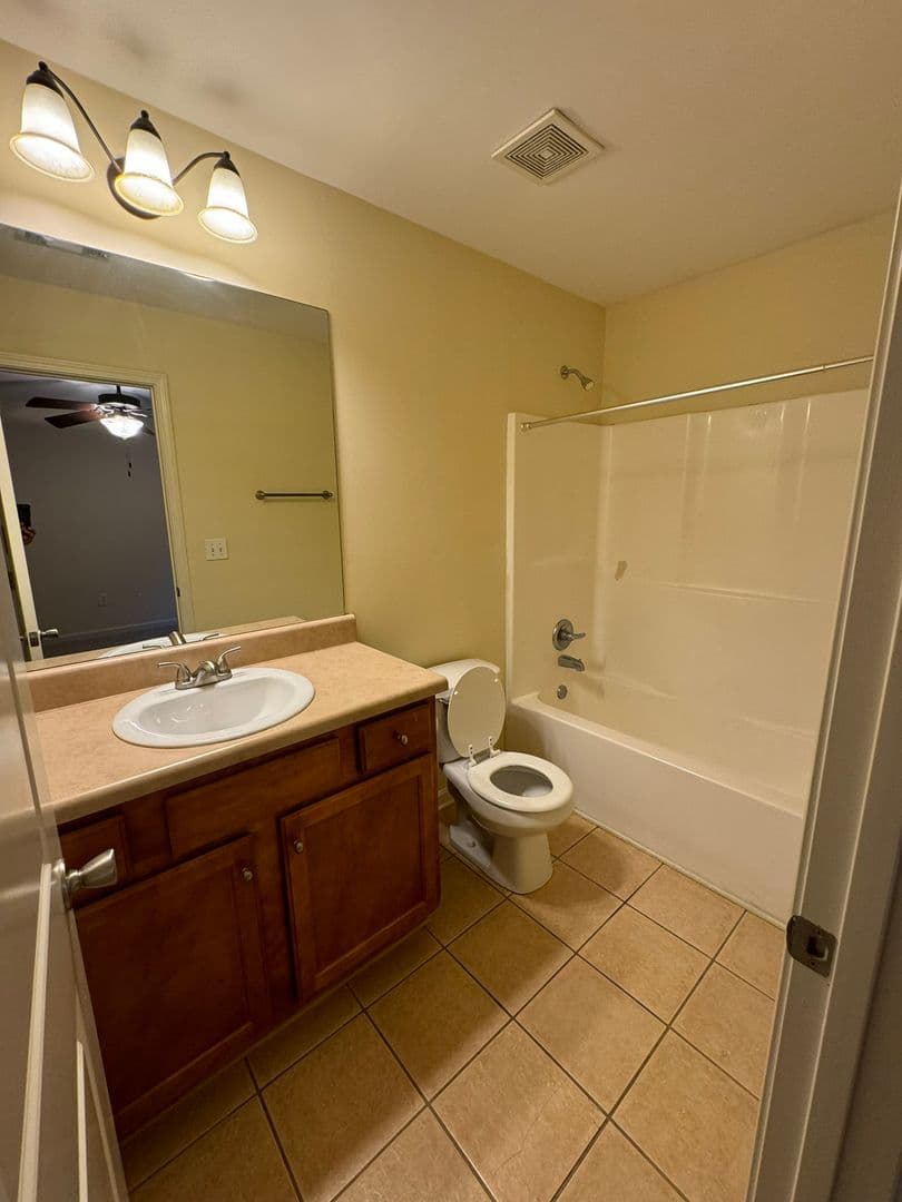 Athens House: 239 Ruth St. Unit #10