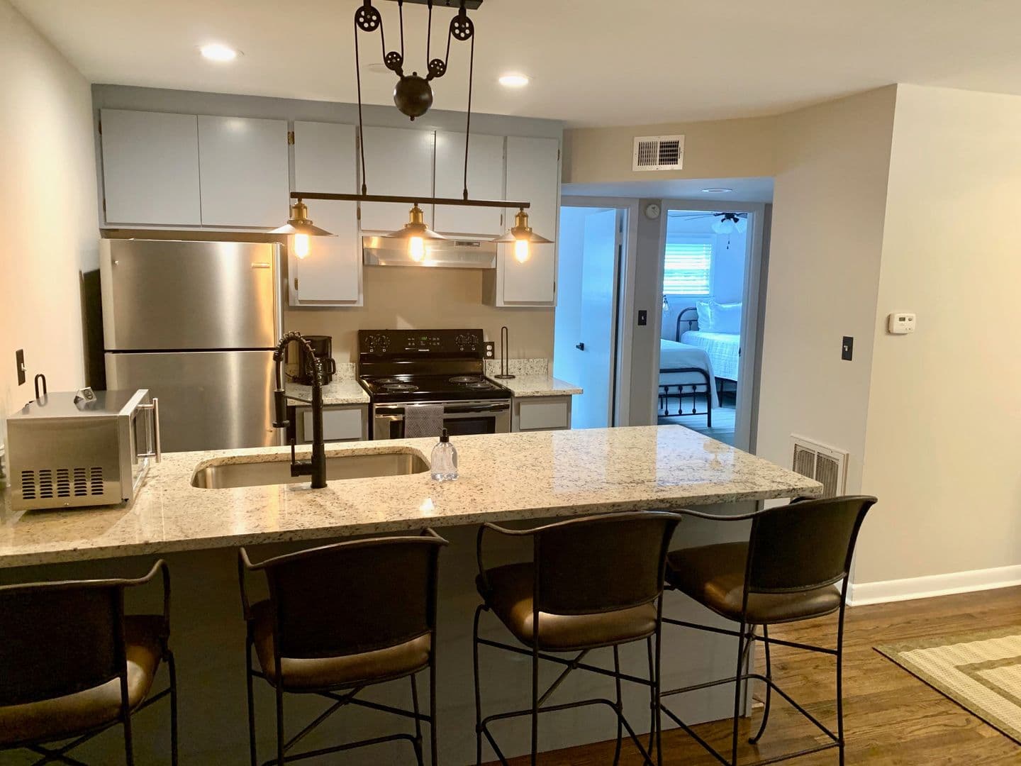 Athens Apartment: 176 Georgia Ave.