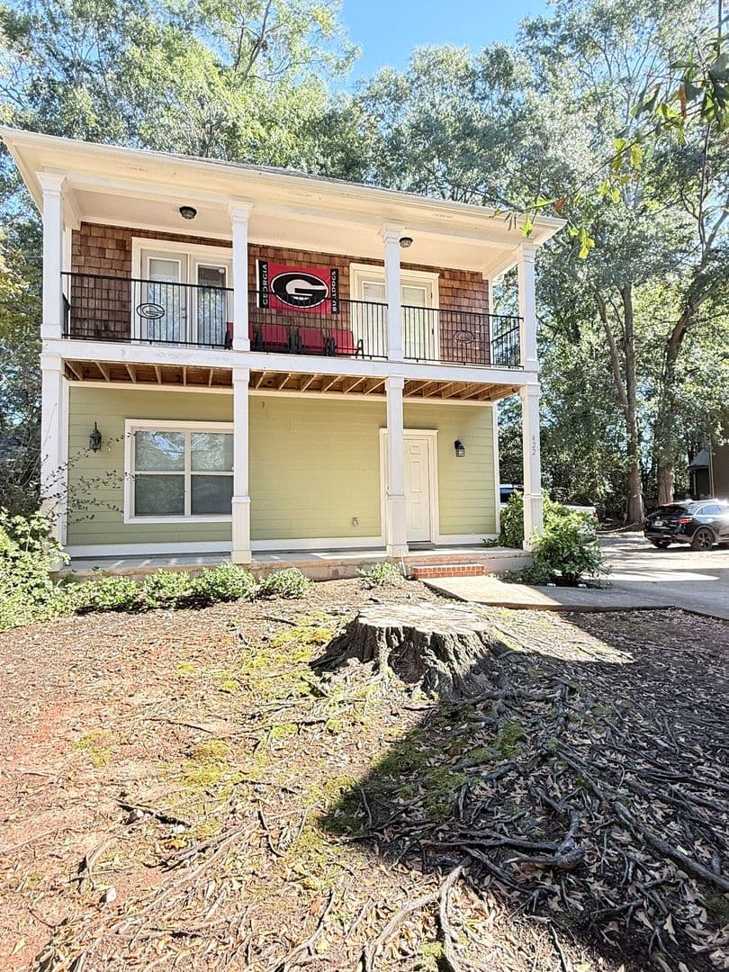 Athens House: 422 First Street