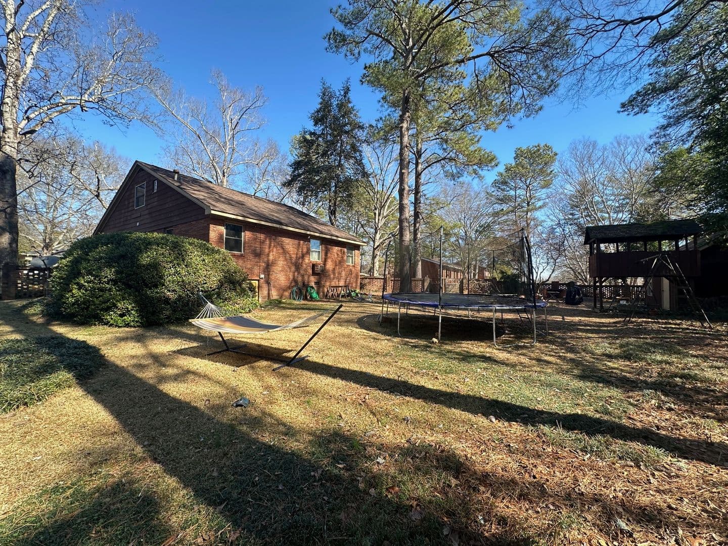 Athens House: 190 Hardin Dr