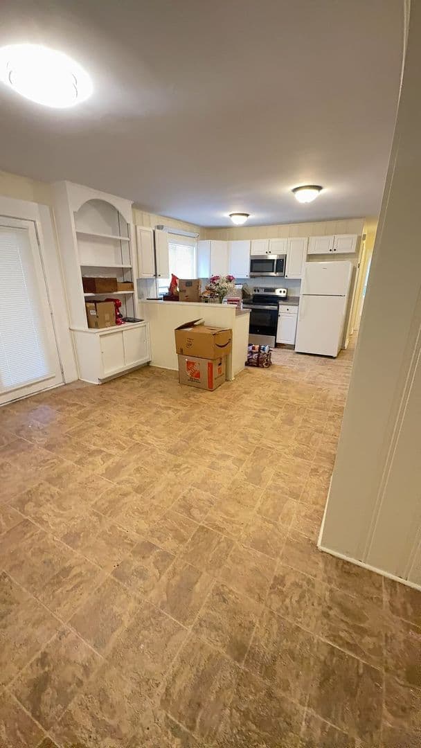 Athens House: 156 Hardin Drive