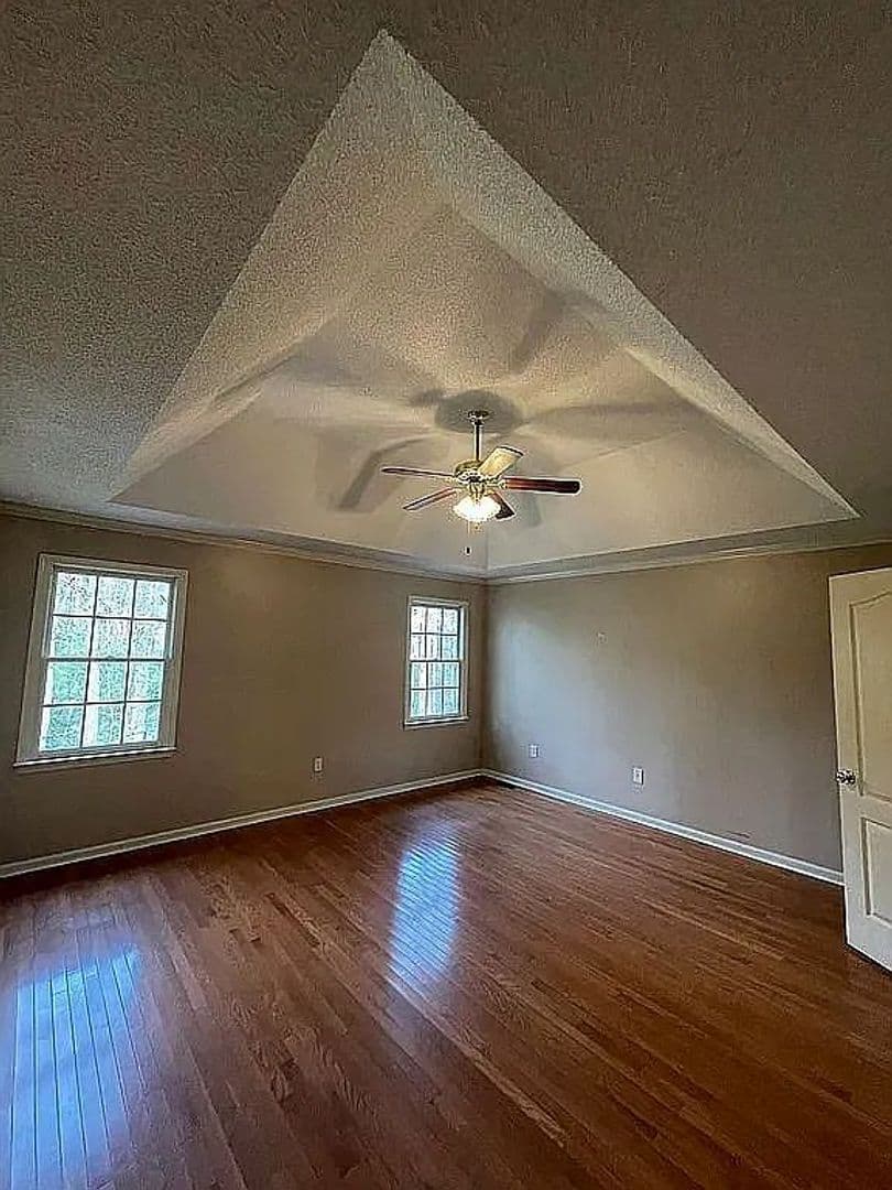 Athens House: 135 Cedar Springs Dr.