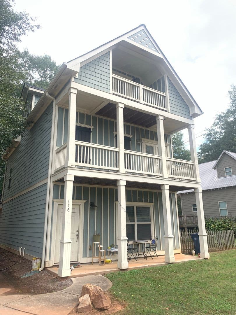 Athens House: 416 First Street