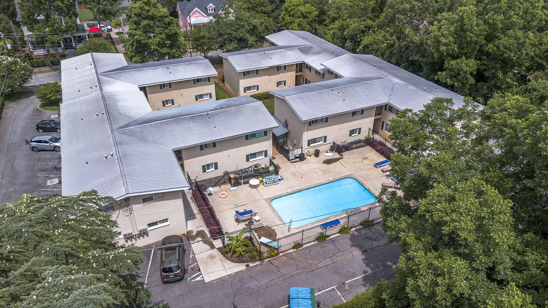 Athens Apartment: 136 Grady Ave.