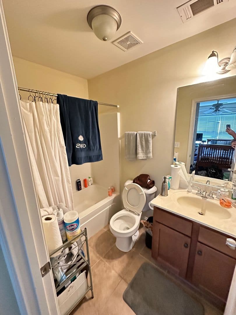 Athens House: 161 Jonas Ave