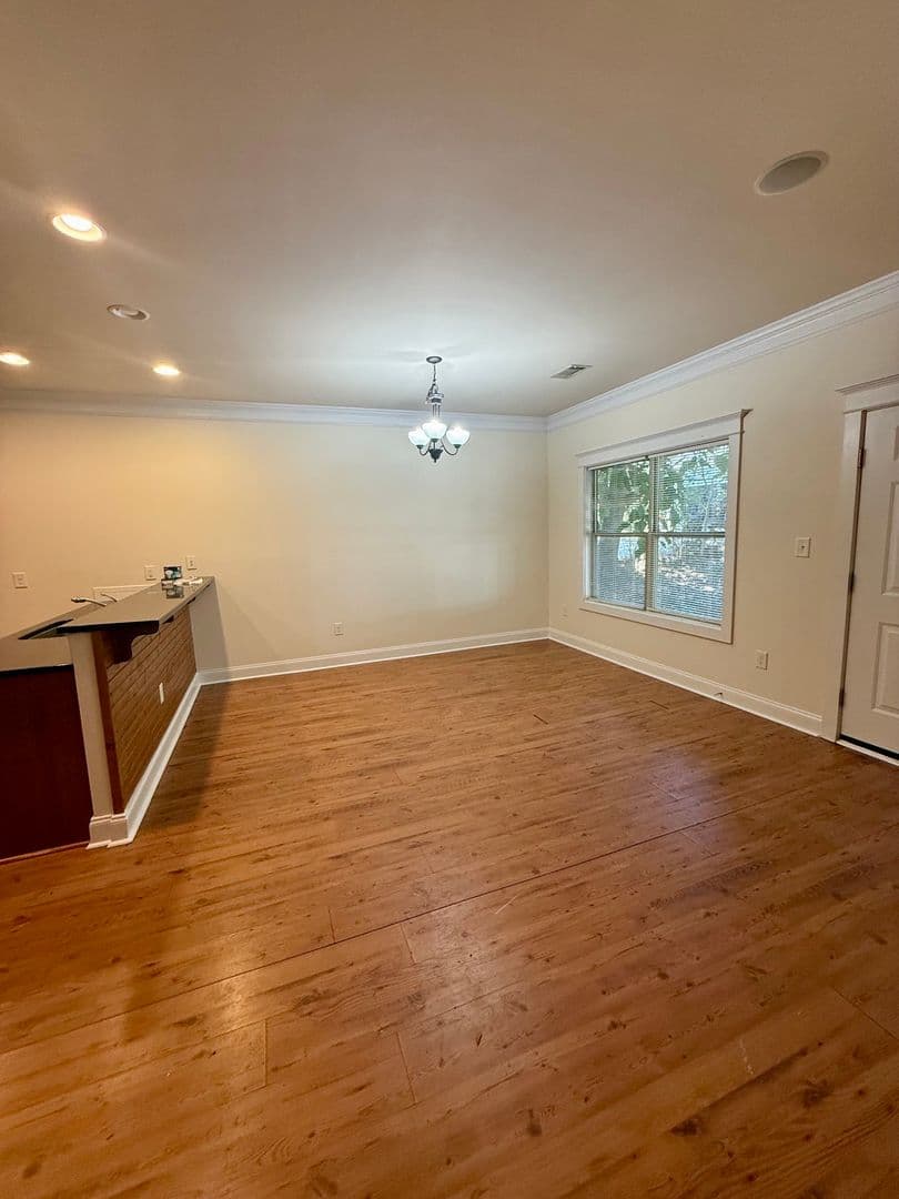 Athens House: 422 First Street