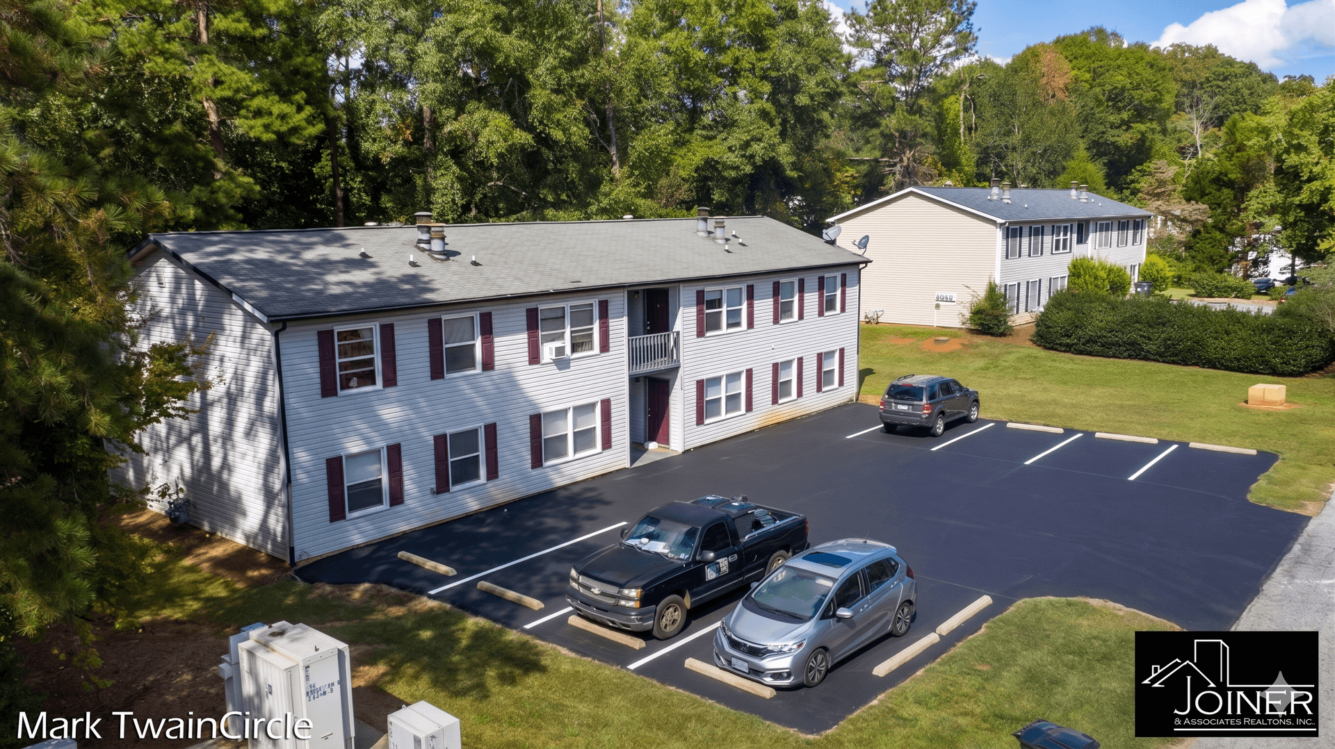 Athens Apartment: 109 Mark Twain Cir.