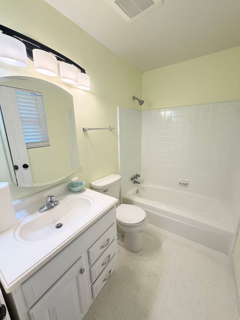 Athens House: 175 Lillian Dr.