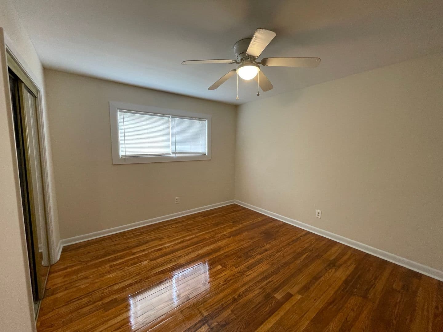 Athens Apartment: 136 Grady Ave.