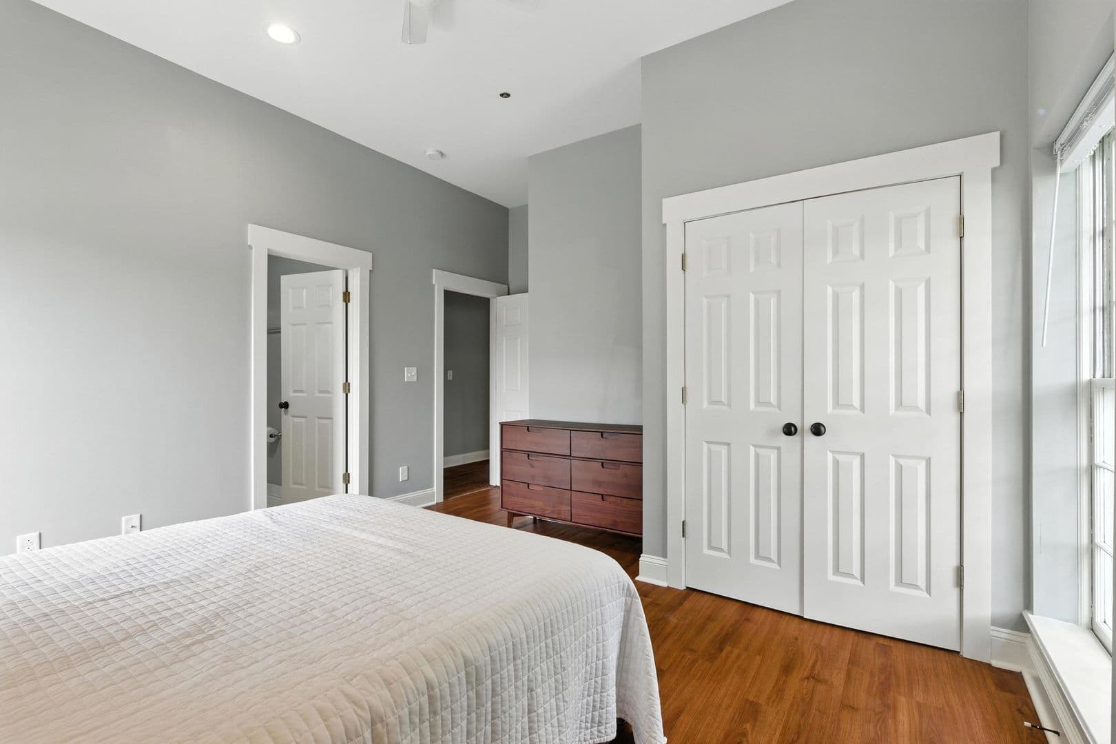 Athens Apartment: 492 N. Thomas St
