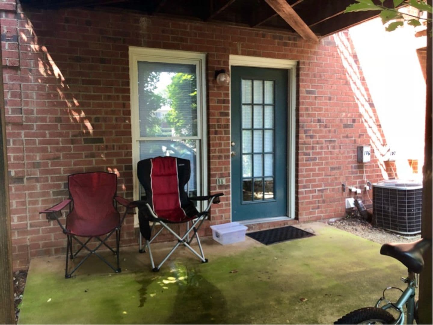 Athens House: 1515 S Lumpkin St