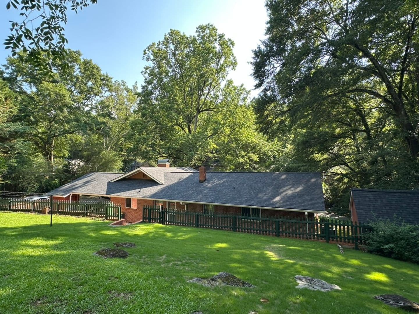 Athens House: 145 Duncan Springs Road