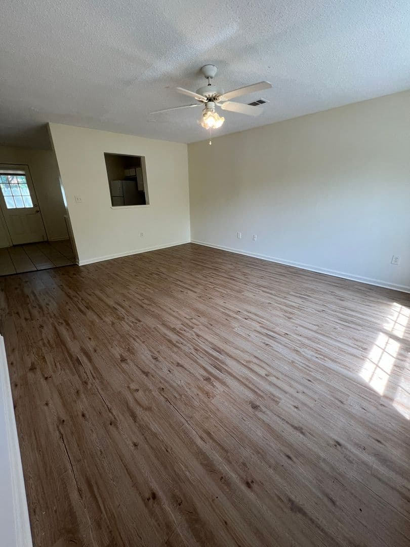 Athens Apartment: 1197 Cedar Shoals Drive