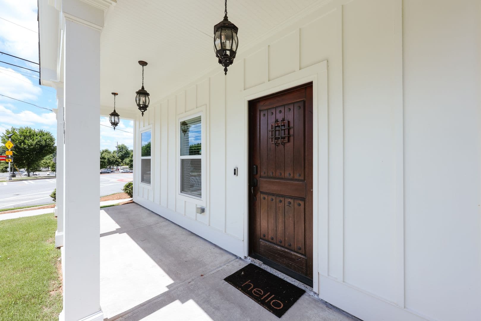 Athens House: 499 Little Oaks St.