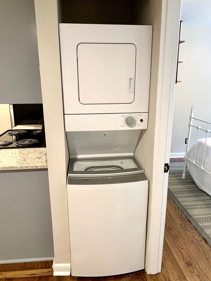 Athens Apartment: 176 Georgia Ave.