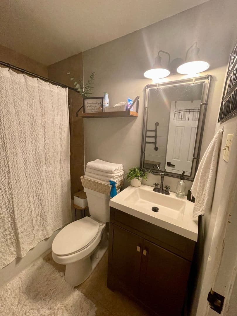 Athens Apartment: 176 Georgia Ave.