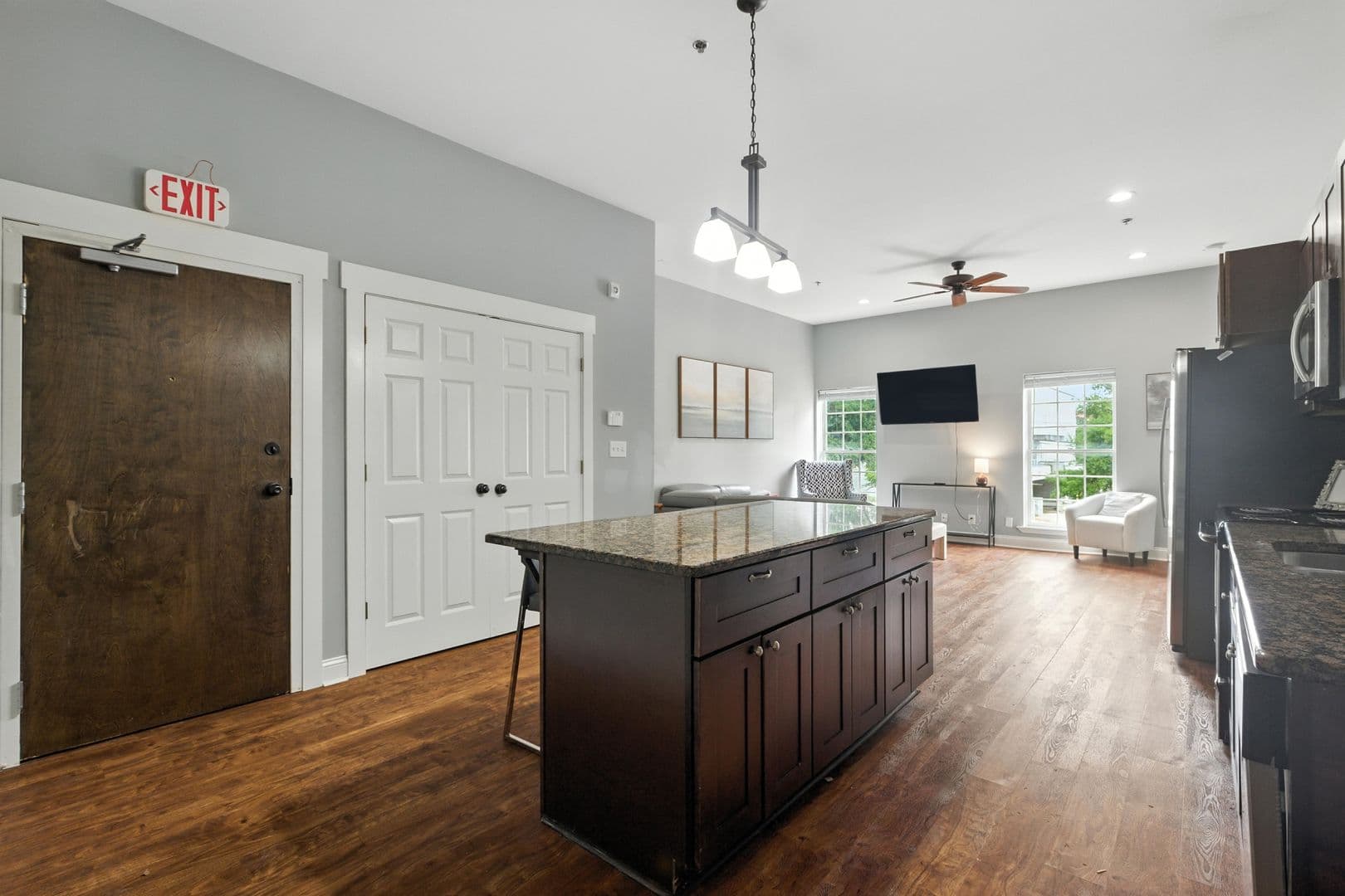 Athens Apartment: 492 N. Thomas St