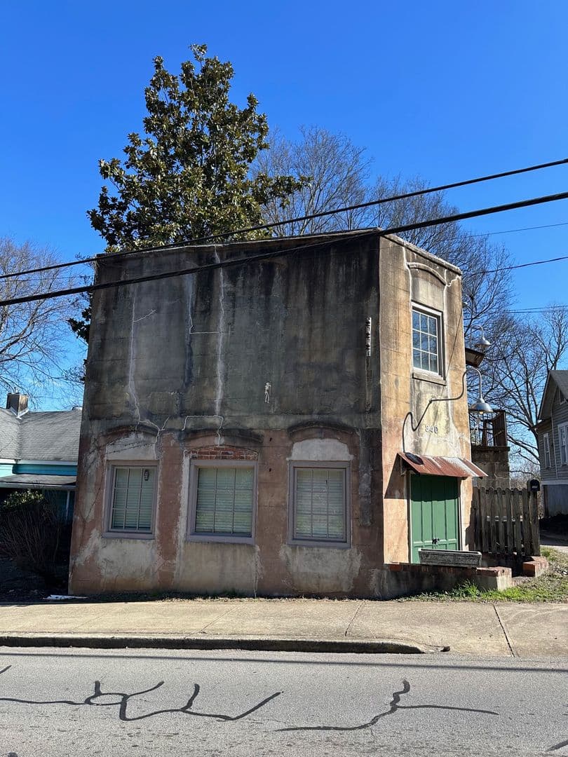 Athens House: 340 Barber St.
