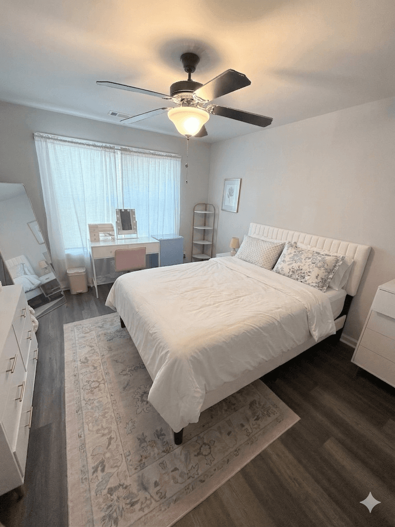 Athens House: 954 MLK Parkway
