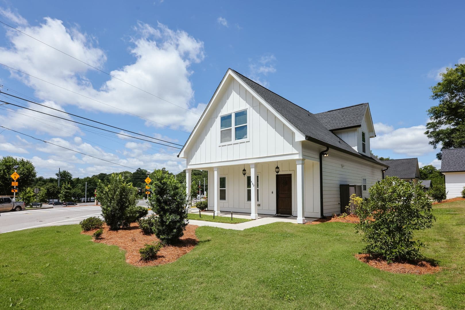 Athens House: 499 Little Oaks St.
