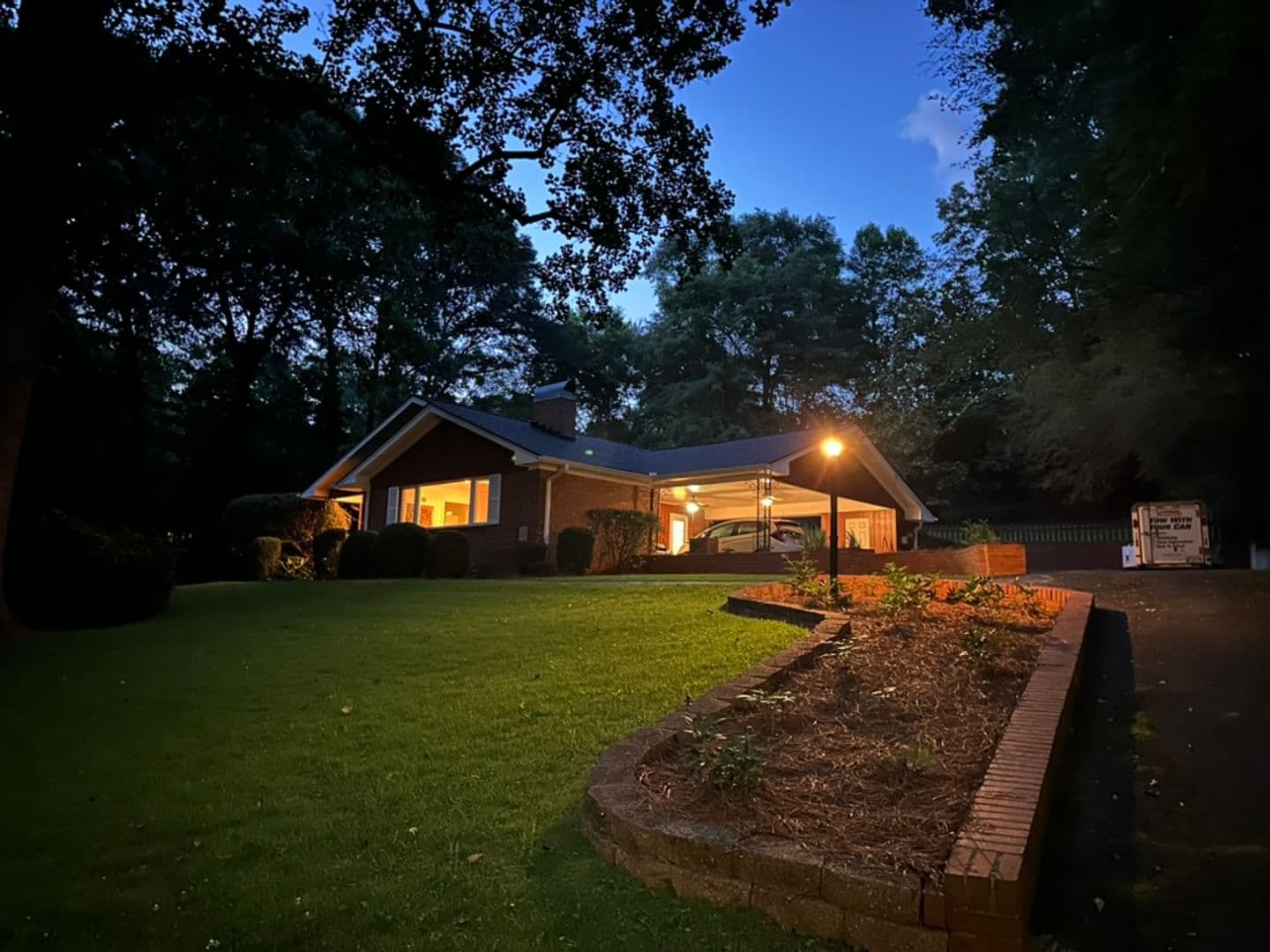 Athens House: 145 Duncan Springs Road