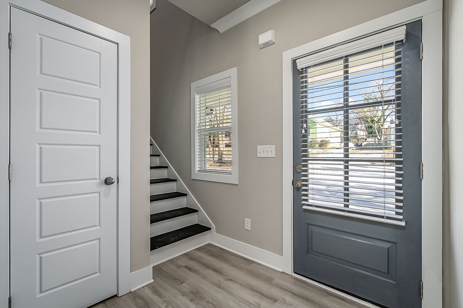 Athens House: 216 Colima Ave.