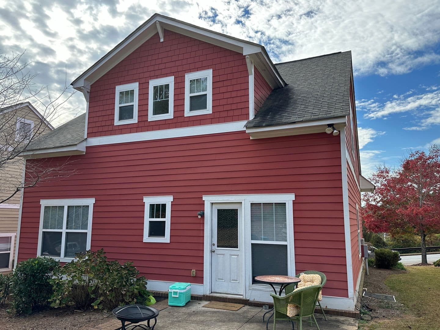Athens House: 2230 Lakeside Drive