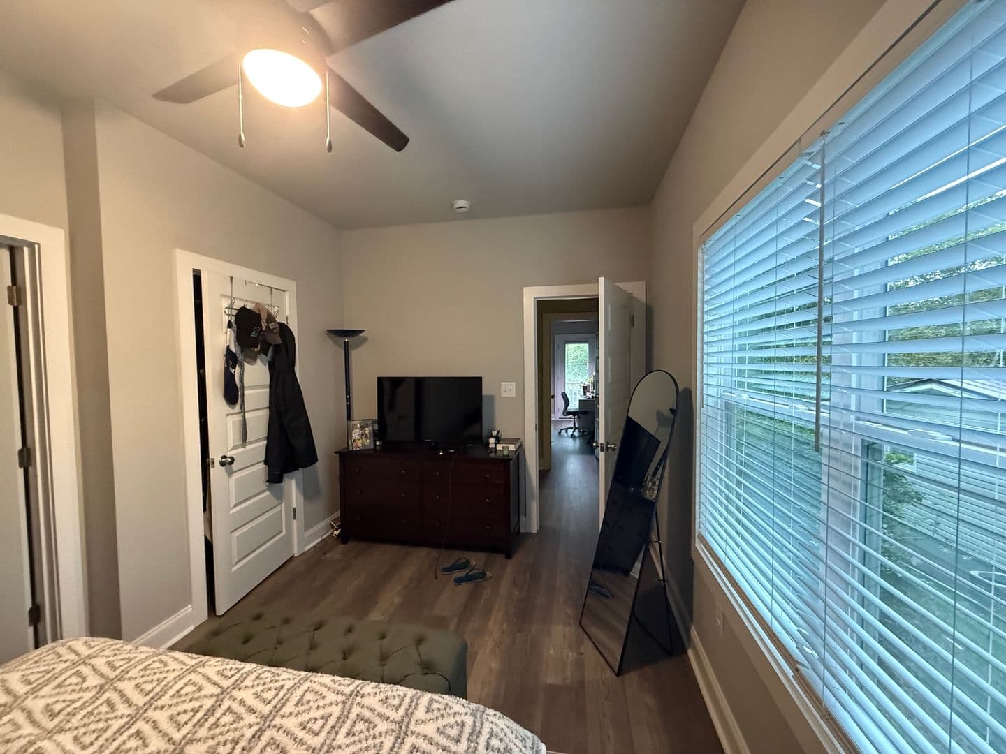 Athens House: 986 MLK Parkway