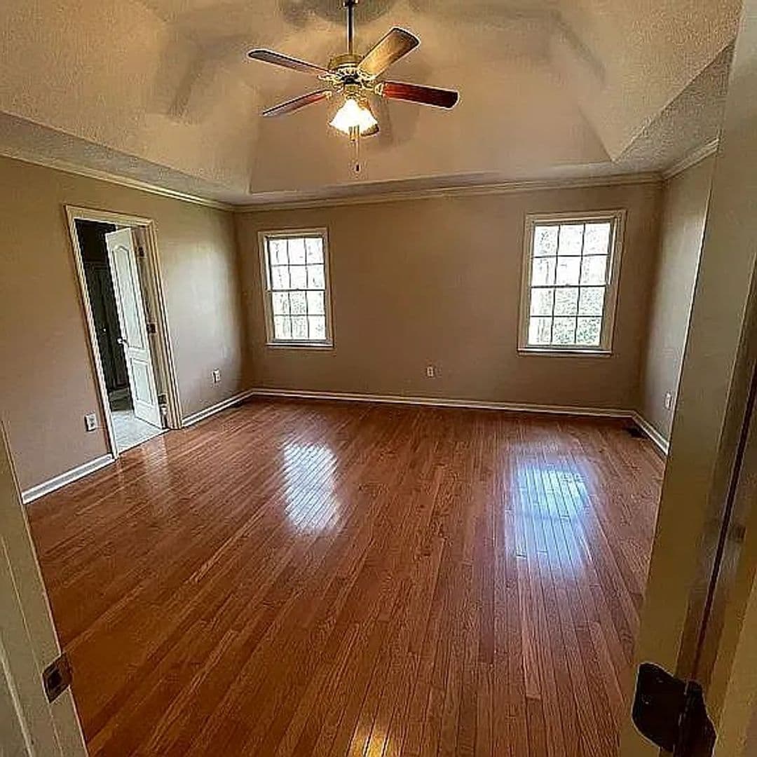 Athens House: 135 Cedar Springs Dr.