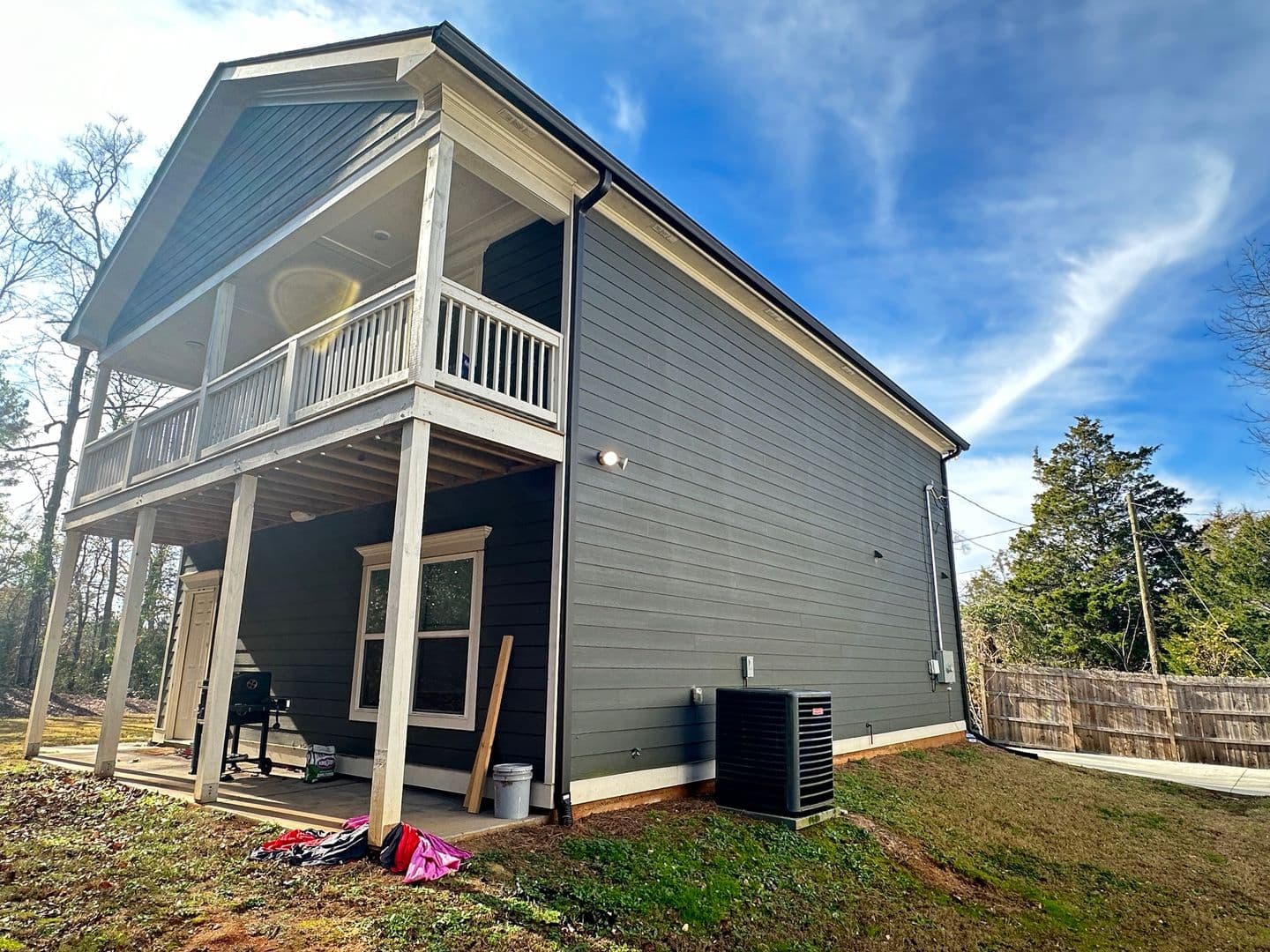 Athens House: 192 Marlin St