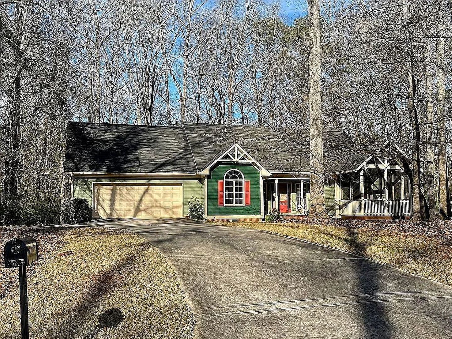 Athens House: 135 Cedar Springs Dr.