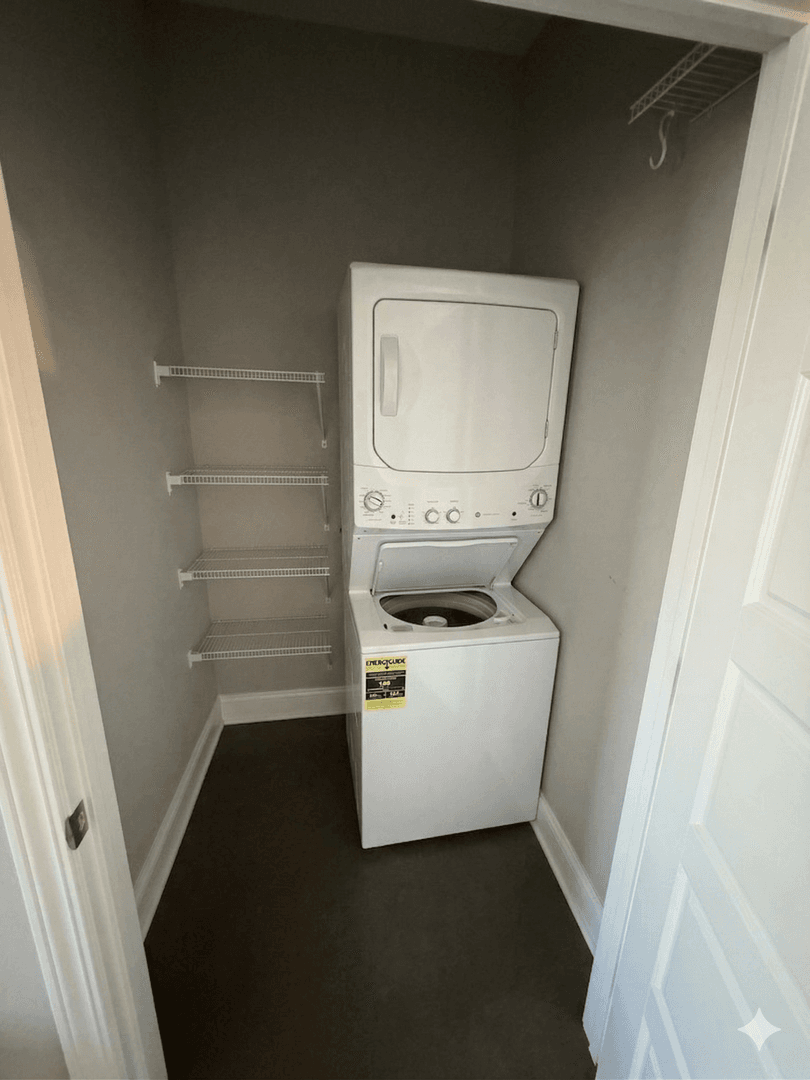 Athens House: 954 MLK Parkway