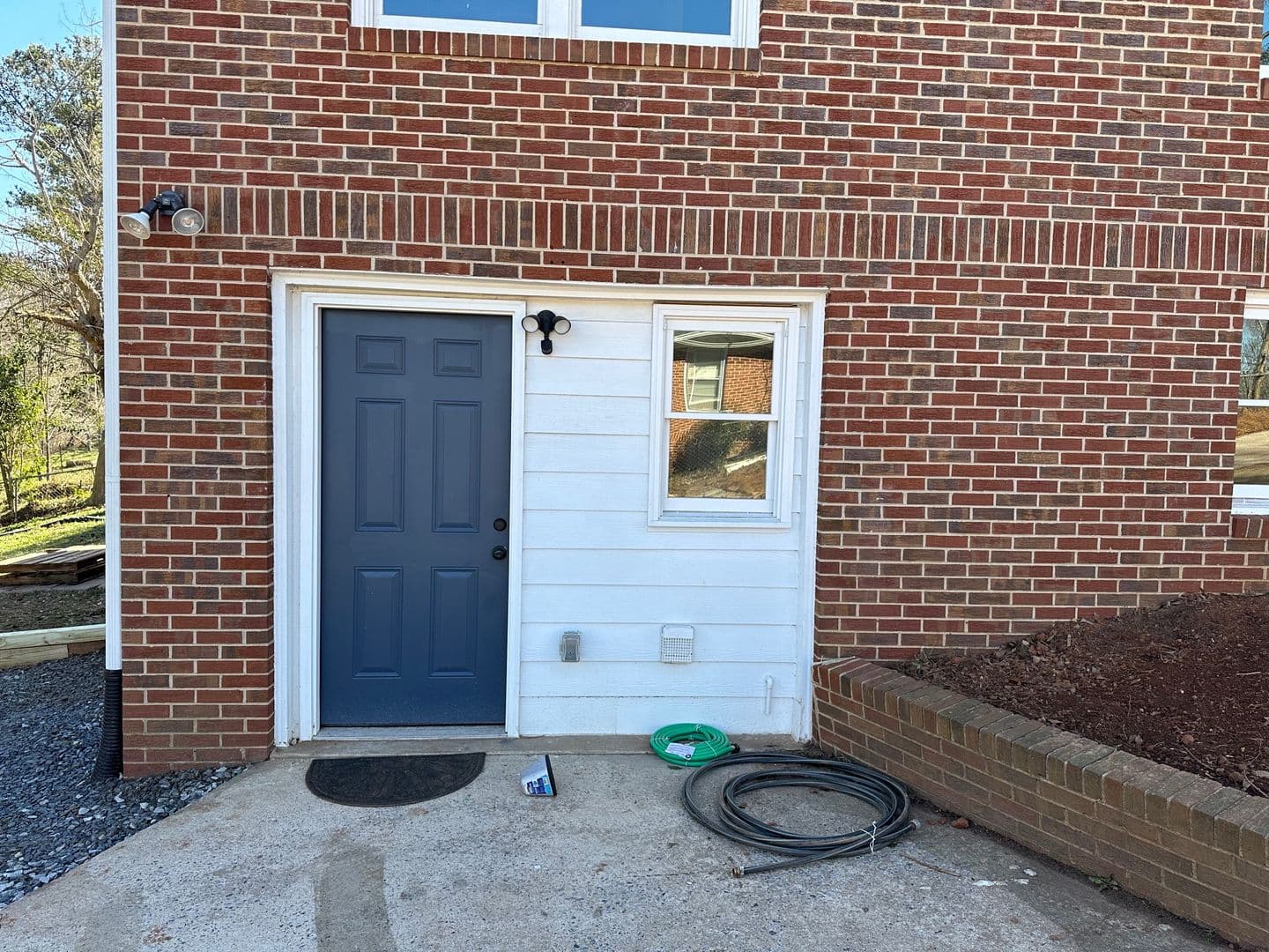 Athens Apartment: 165 Conrad Dr.