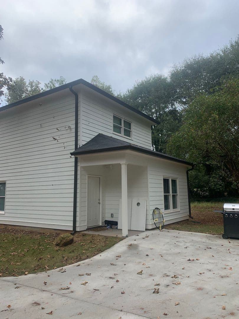 Athens House: 150 Kentucky Circle