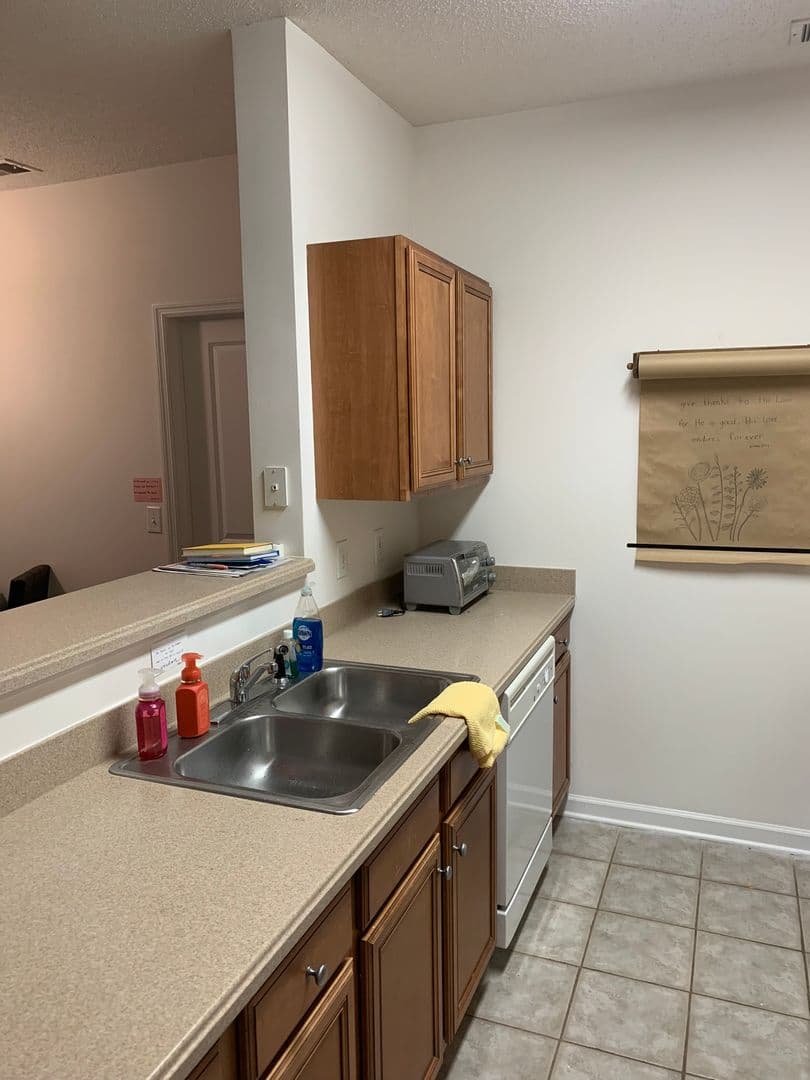 Athens Apartment: 2375 South Lumpkin Street