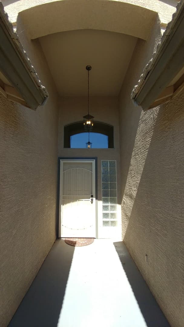 San Tan Valley House: 1004 W Dexter Way