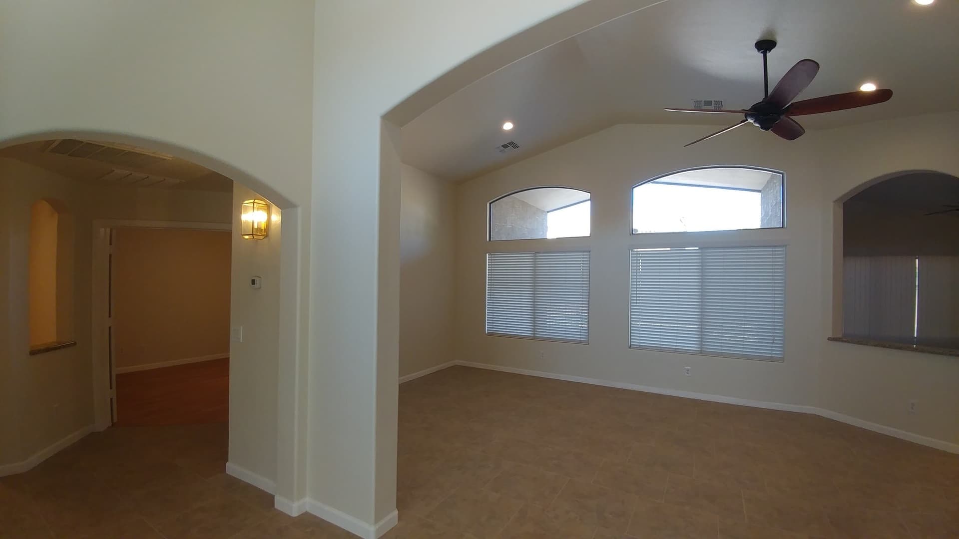San Tan Valley House: 1004 W Dexter Way