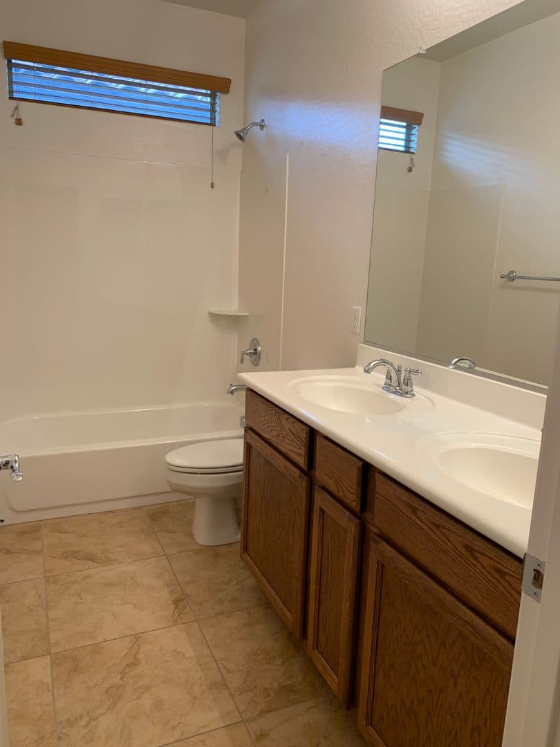 Chandler House: 3681 E Powell Pl